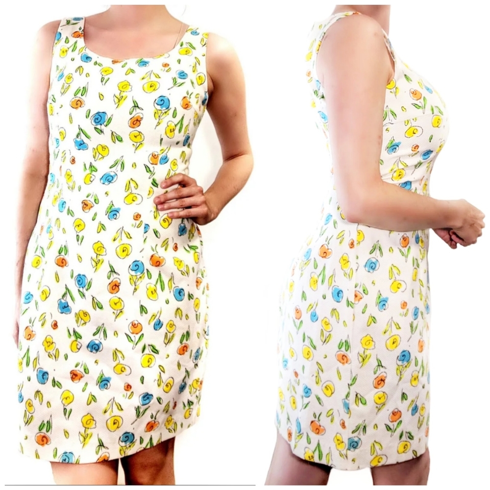 Vintage floral fitted shaped sleeveless dress